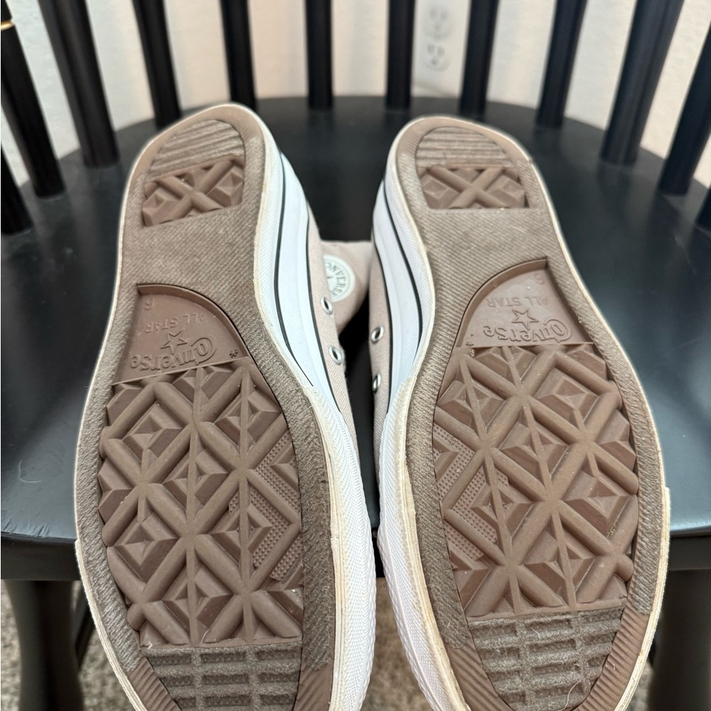 Converse All Stars Tan hi top shoes